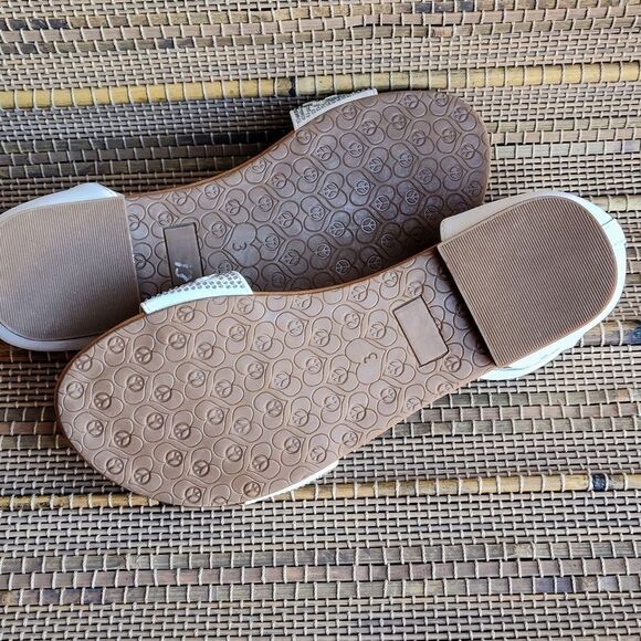 Girls Annie Crystal Studded Ankle Strap Sandals Size 3 - Picture 10 of 12